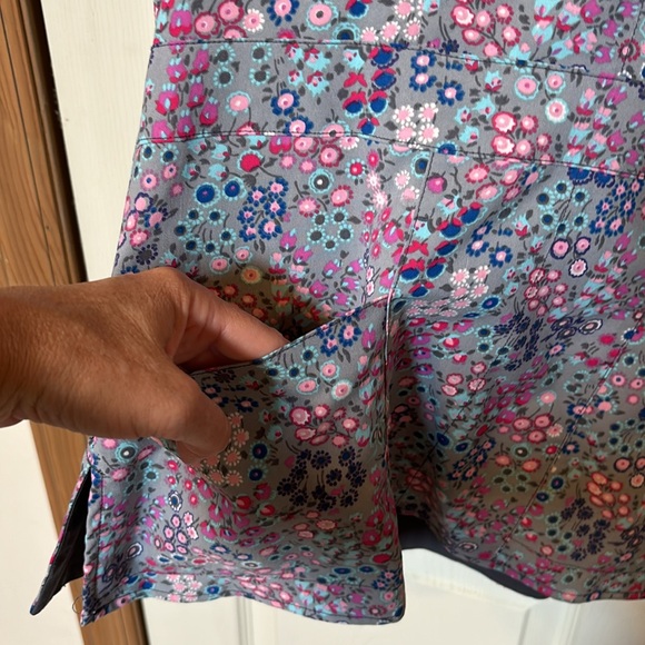 Vera Bradley scrub top small - Picture 2 of 9